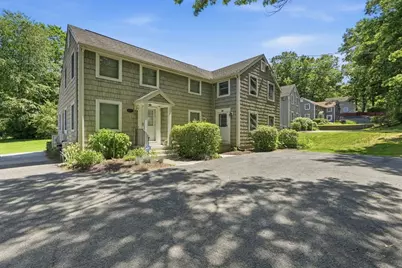 68 Laurel St #B, Greenfield, MA 01301 - Photo 4