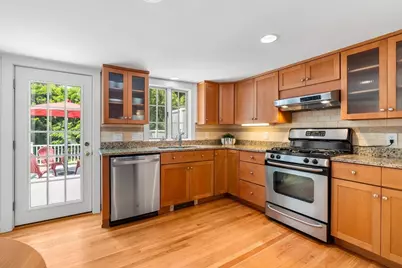 60 Morton #R, Andover, MA 01810 - Photo 4