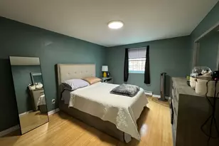 116 Sycamore St, Somerville, MA 02145 - Photo 4