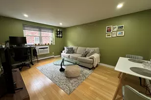 116 Sycamore St, Somerville, MA 02145 - Photo 2