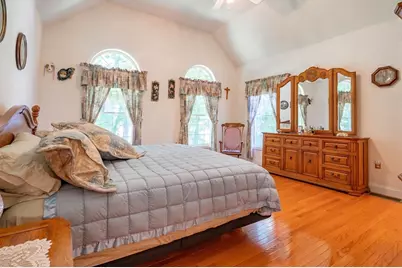 38 Holly Ln #38, Dracut, MA 01826 - Photo 14