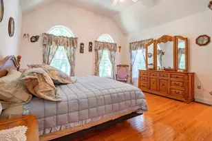 38 Holly Ln, Dracut, MA 01826 - Photo 14