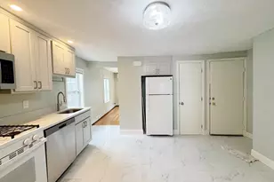 7 Sumner Pl, Boston, MA 02128 - Photo 4