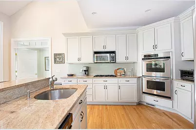 53 Carriage Hill #53, Southborough, MA 01772 - Photo 18