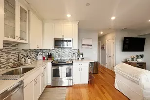 214 E Eagle St, Boston, MA 02128 - Photo 16