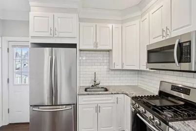 1048 Saratoga St #3, Boston, MA 02128 - Photo 4