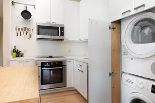7 Bay State Rd, Boston, MA 02215 - Photo 10