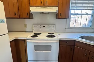 23 State, Marblehead, MA 01945 - Photo 2