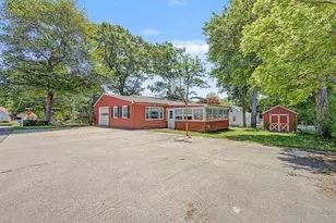 360 S Main St, Bellingham, MA 02019 - Photo 4