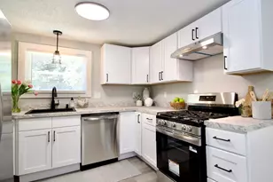 69 Manhattan St, Springfield, MA 01109 - Photo 18