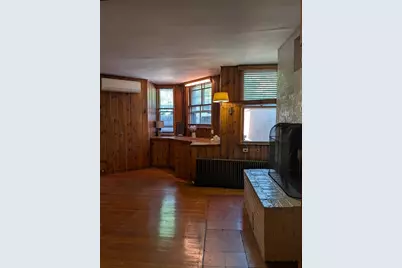 127 Bay State Road #B, Boston, MA 02215 - Photo 8