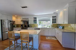 29 Barker St, Pembroke, MA 02359 - Photo 2