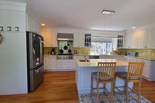 29 Barker St, Pembroke, MA 02359 - Photo 4