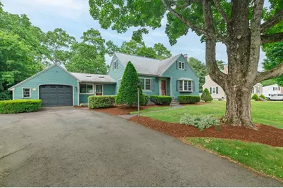 15 Eastman Ave, Foxboro, MA 02035 - Photo 4