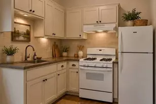 128 Shawmut St, Chelsea, MA 02150 - Photo 4