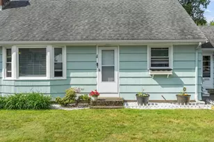 4 Cranston St, Worcester, MA 01606 - Photo 4