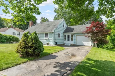 4 Cranston St, Worcester, MA 01606 - Photo 2