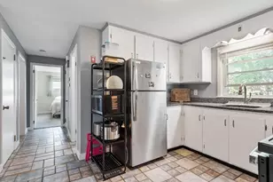 4 Cranston St, Worcester, MA 01606 - Photo 14