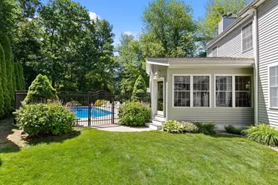 5 Hemenway Avenue, Melrose, MA 02176 - Photo 34