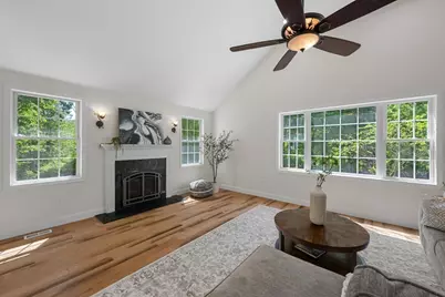 128 Memorial Dr, Shrewsbury, MA 01545 - Photo 14