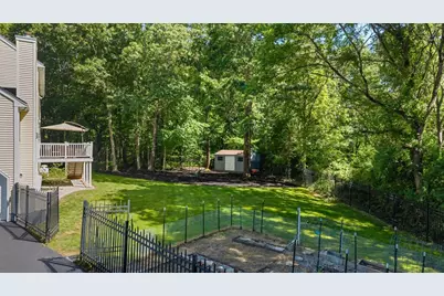 128 Memorial Dr, Shrewsbury, MA 01545 - Photo 36