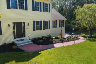 128 Memorial Dr, Shrewsbury, MA 01545 - Photo 32