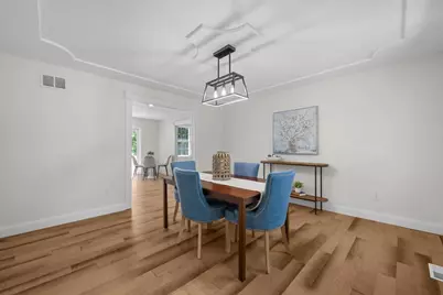 128 Memorial Dr, Shrewsbury, MA 01545 - Photo 4