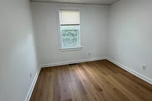 18 Adams St, Taunton, MA 02780 - Photo 8