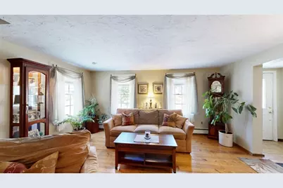 25 Forest Street, Milford, MA 01757 - Photo 12
