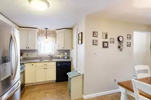 25 Forest St, Milford, MA 01757 - Photo 20