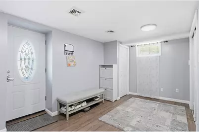 140 Ruskin St, Chicopee, MA 01020 - Photo 24