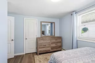 140 Ruskin St, Chicopee, MA 01020 - Photo 16
