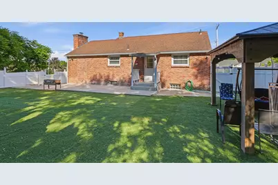 140 Ruskin St, Chicopee, MA 01020 - Photo 34