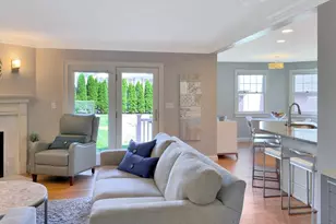 13 Green St, Newton, MA 02458 - Photo 4