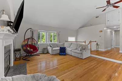 781 Grafton St, Shrewsbury, MA 01545 - Photo 8
