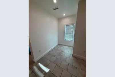190 Main St #3, Malden, MA 02148 - Photo 6