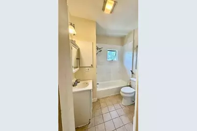 206 Sumner St #6, Newton, MA 02459 - Photo 6