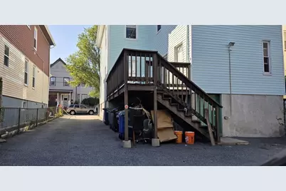 8 Sargent Ave, Somerville, MA 02145 - Photo 12