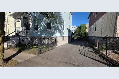 8 Sargent Ave, Somerville, MA 02145 - Photo 8