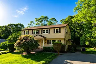 45 Richardson St, Billerica, MA 01821 - Photo 1
