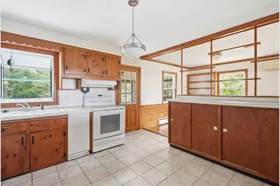 18 Livesey Rd, Quincy, MA 02171 - Photo 6
