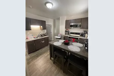 52 Acushnet St, Springfield, MA 01105 - Photo 14