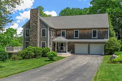 102 Riverside Circle, Marshfield, MA 02050 - Photo 2