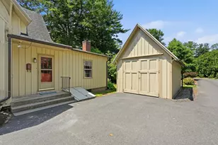 38 Round Hill Rd, Northampton, MA 01060 - Photo 6