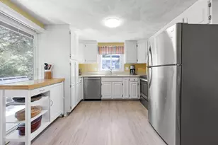 42 Hawthorn Ave, Needham, MA 02492 - Photo 6