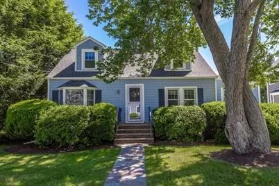 42 Hawthorn Ave, Needham, MA 02492 - Photo 2