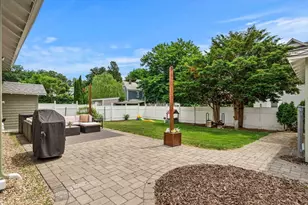 31 Sycamore St, Lowell, MA 01852 - Photo 30
