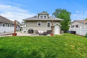 31 Sycamore St, Lowell, MA 01852 - Photo 32