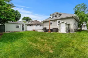 31 Sycamore St, Lowell, MA 01852 - Photo 34