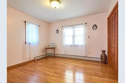 71 Oak St., Somerville, MA 02143 - Photo 14